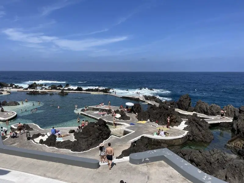 Porto Moniz- czy warto zobaczyć naturalne baseny?